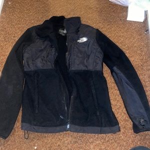 Black north face jacket/coat